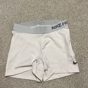 nike pro, white size small
